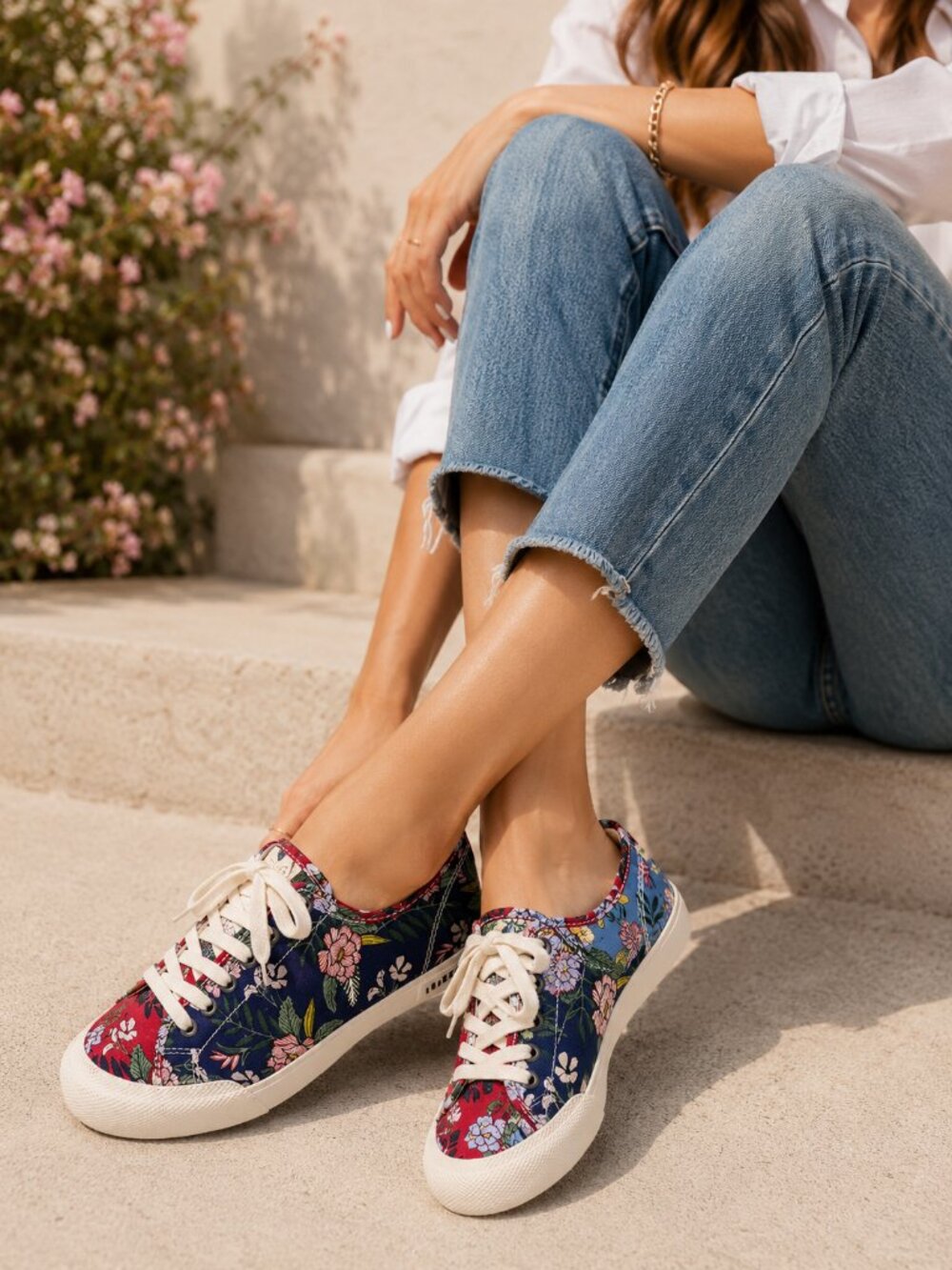 SeaVees Women's Monterey Sneaker Flower Patchwork Poplin Twill Sz. 6.5